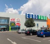 Shopping Mall Europark- 2 minutes by walking