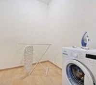  utility room with washing machine