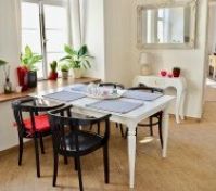 Dinning table in Kitchen (up to 