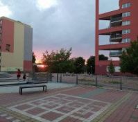 The squere in front of the house in the evening 